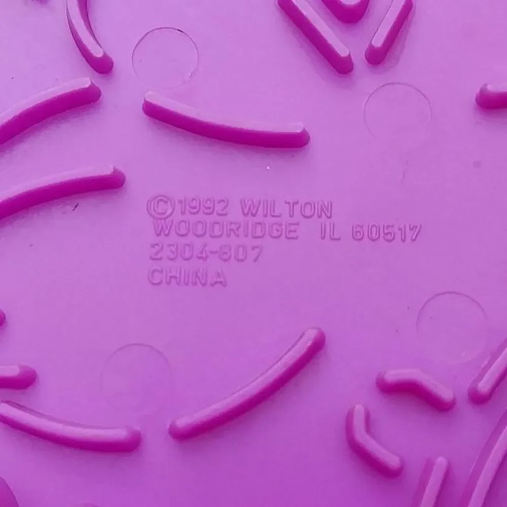 Vintage‎ Wilton Easter Cookie Cutters